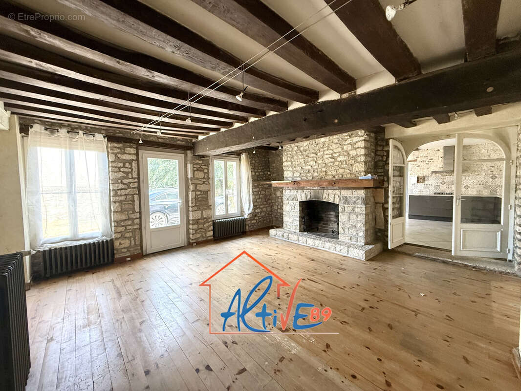Maison familiale de 187m2 avec 4 chambres et fort potentiel à Bonnard - photo 5