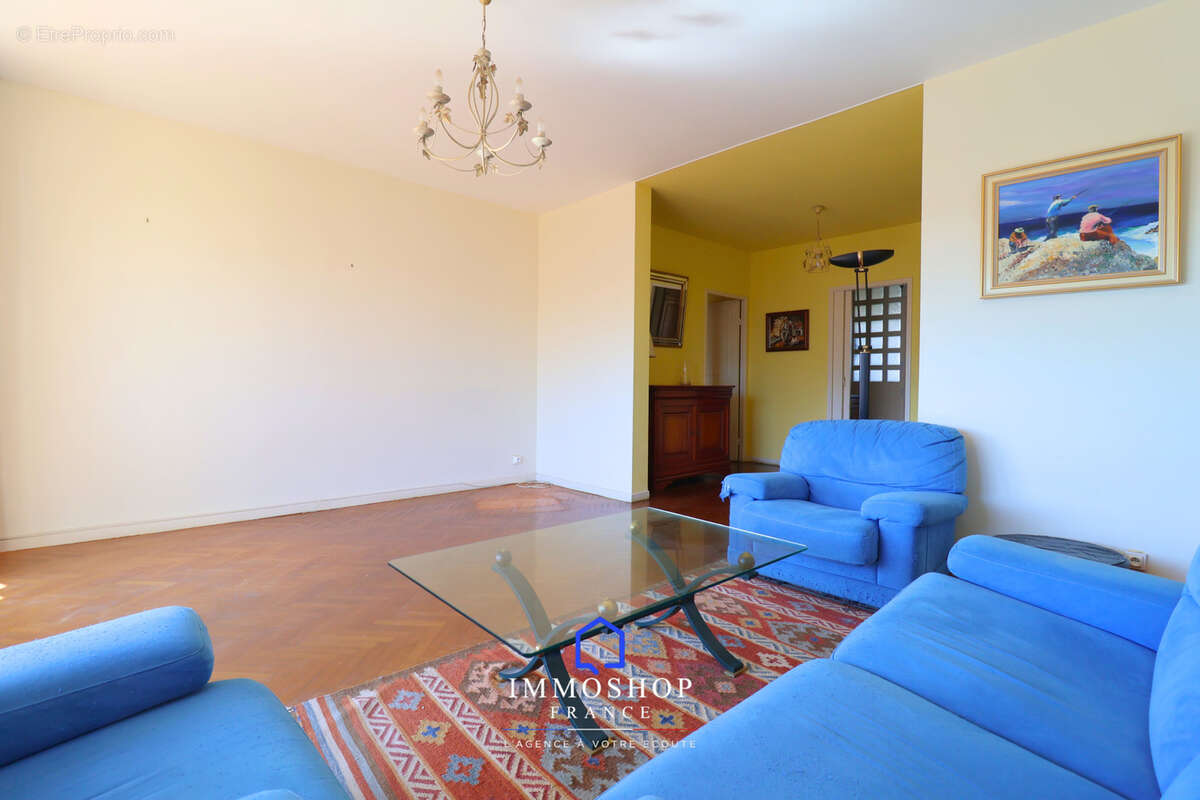 Appartement à MARSEILLE-8E