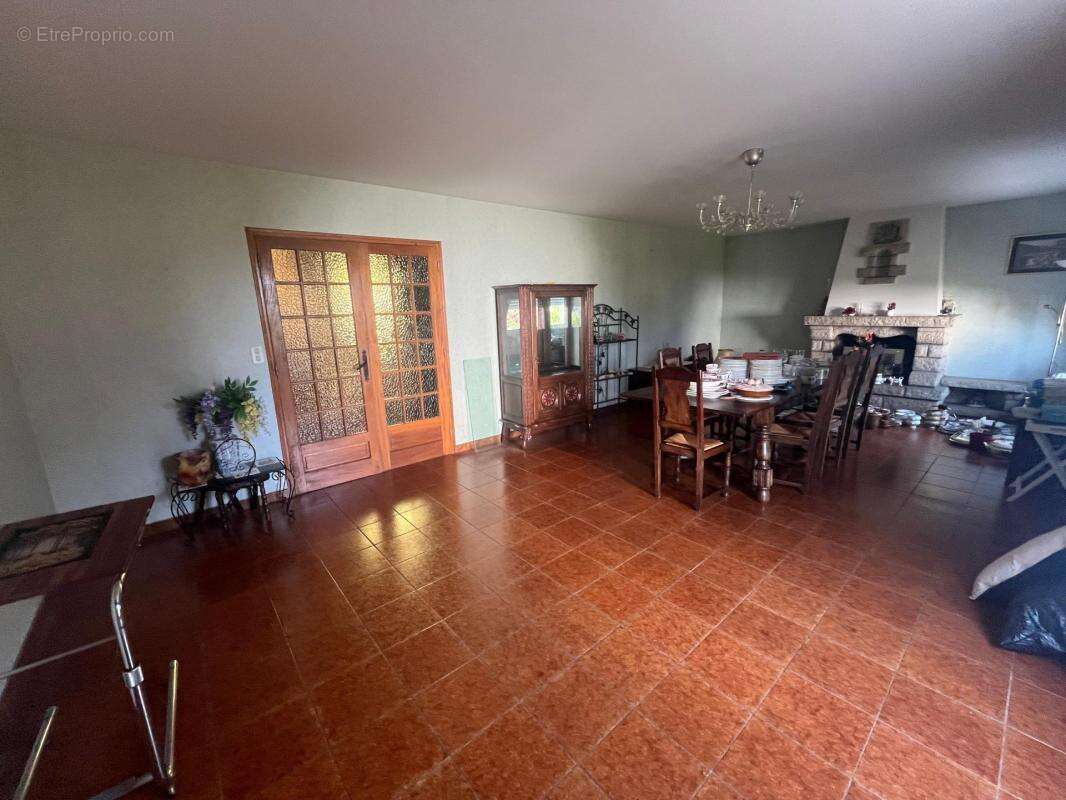 Maison à SAINT-MARCEL