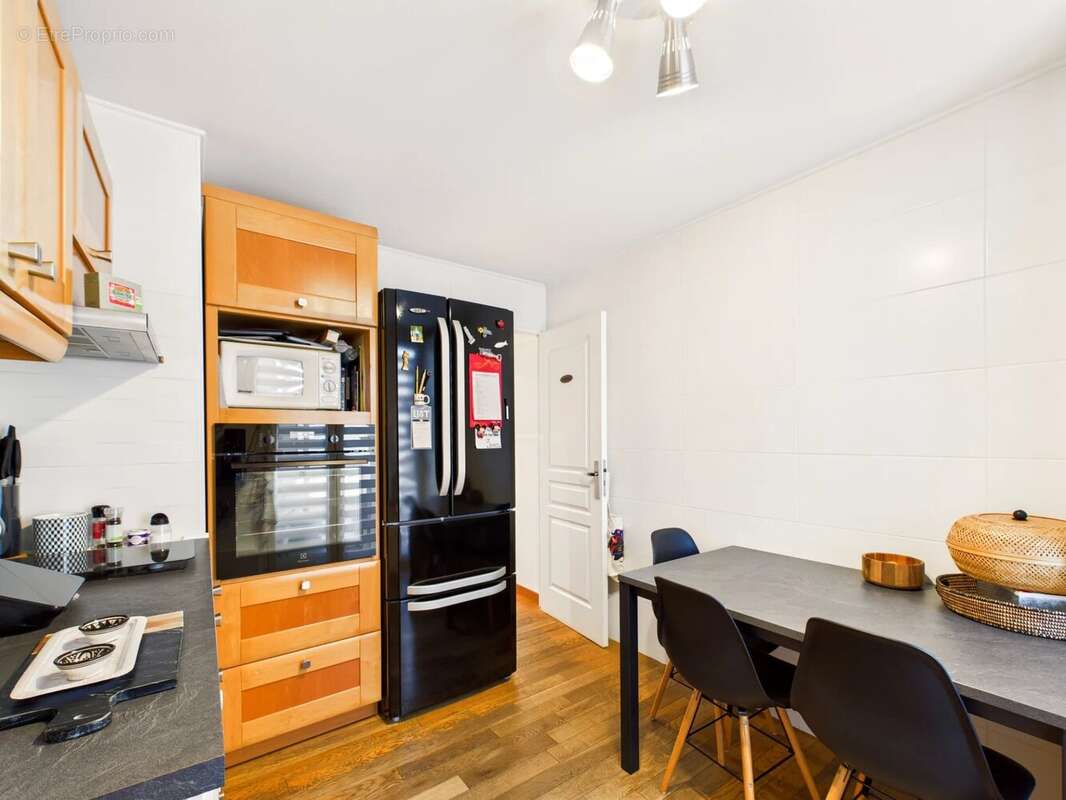 Appartement à MARSEILLE-7E