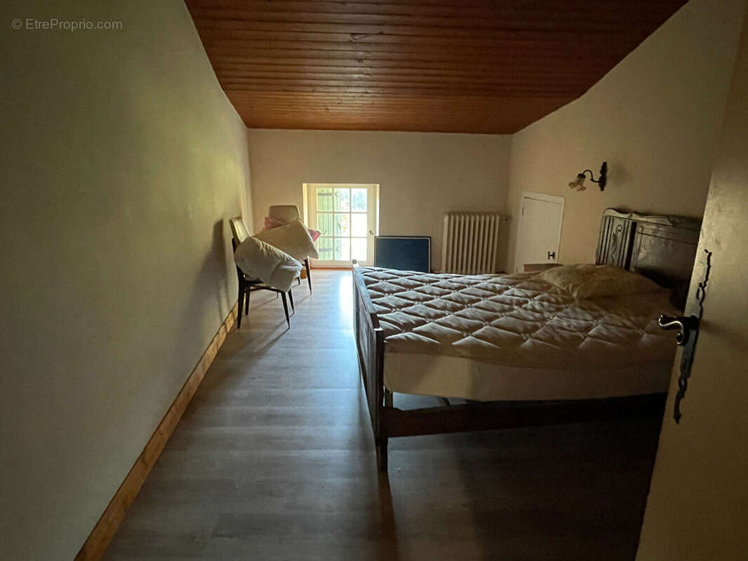 Maison à MONTPEYROUX