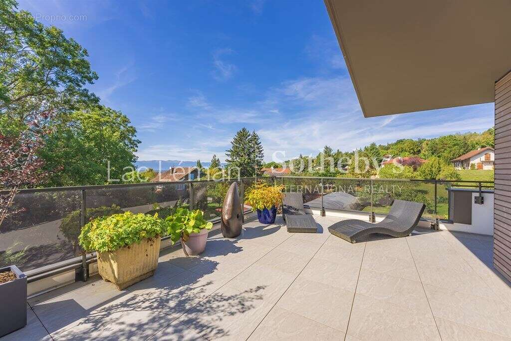 Appartement à VETRAZ-MONTHOUX