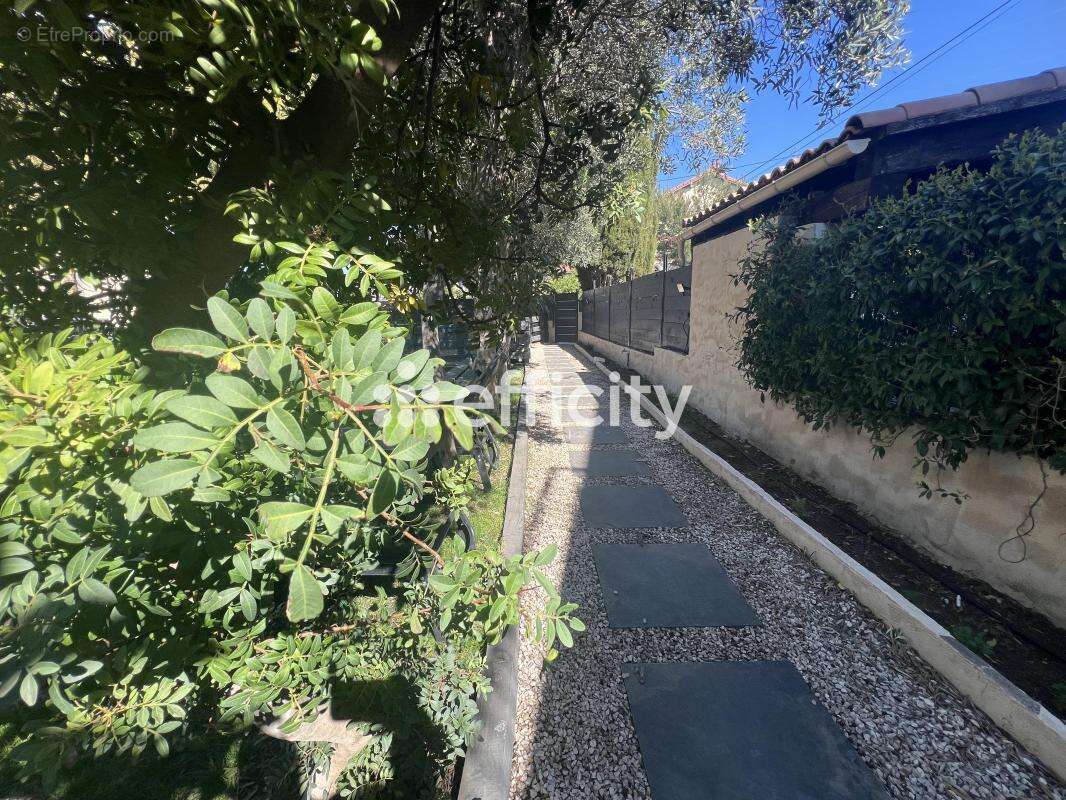 Maison à MARSEILLE-15E