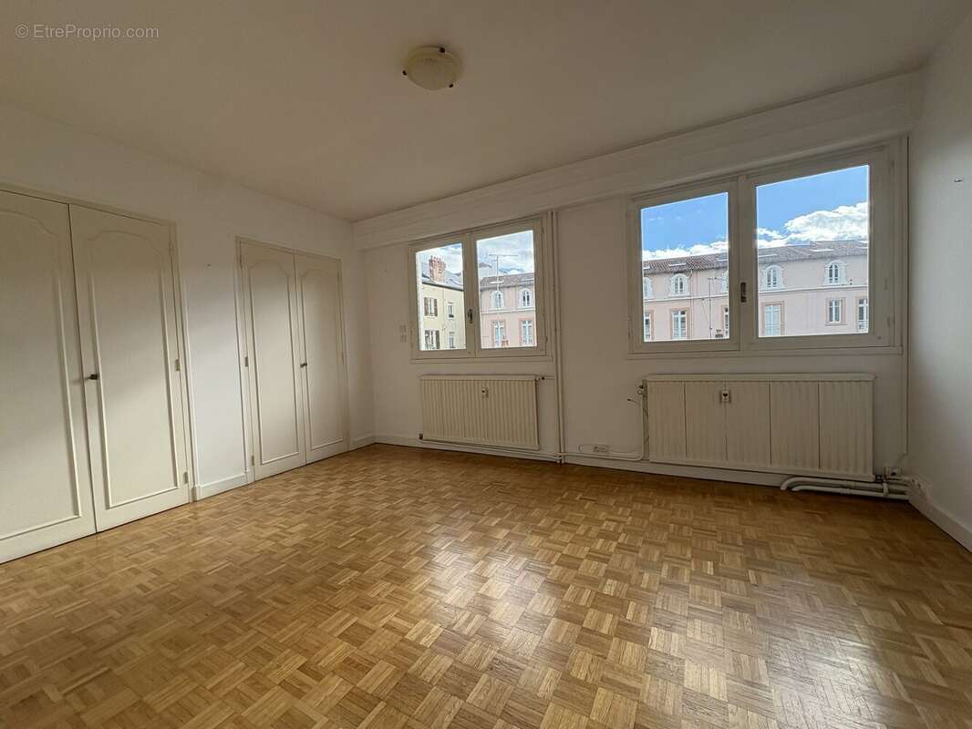 Appartement à VICHY