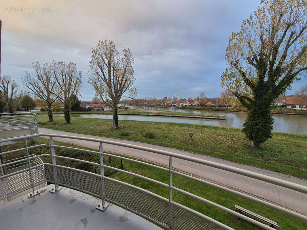 Appartement à ARQUES