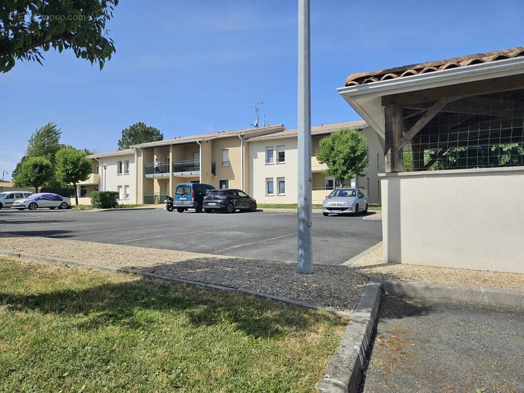 Appartement à SAINT-YZAN-DE-SOUDIAC