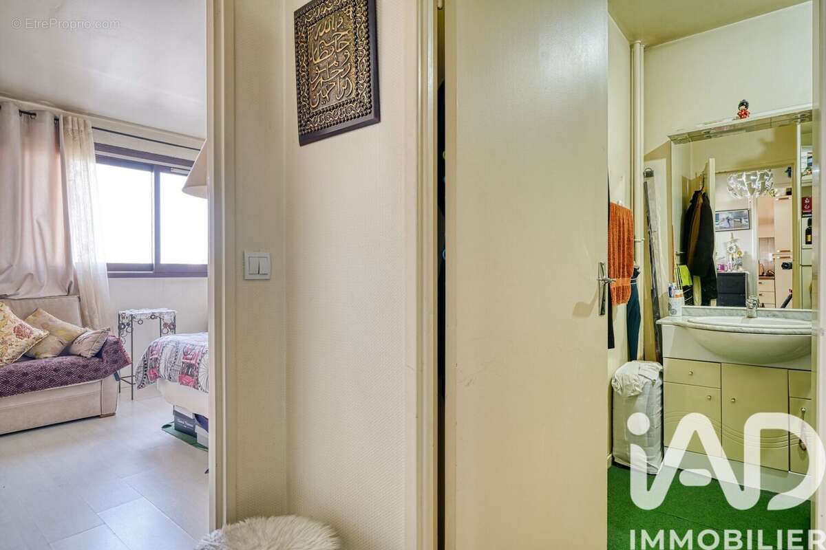 Photo 4 - Appartement à LEVALLOIS-PERRET