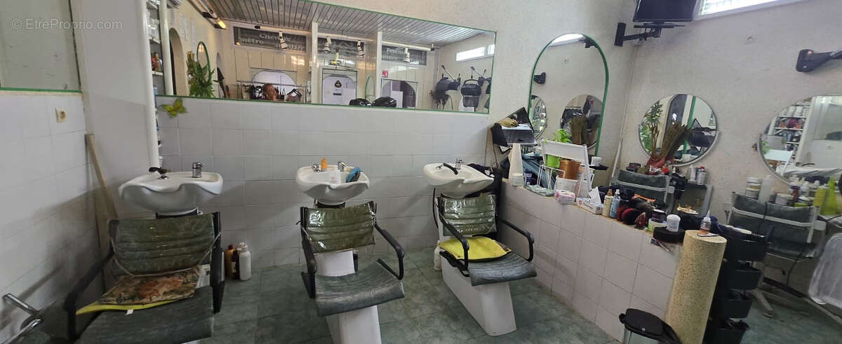 Commerce à SCHOELCHER