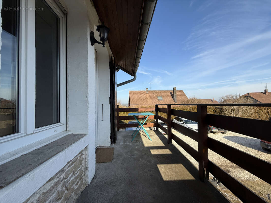 Appartement à DAMPRICHARD