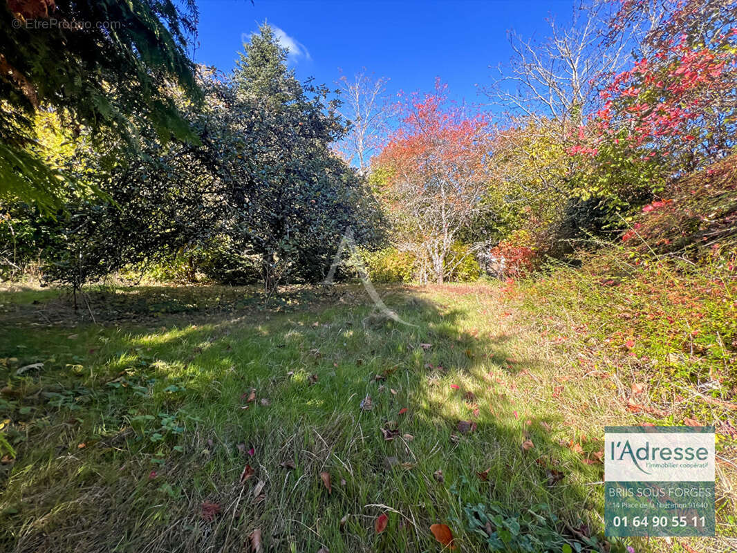 Maison à FONTENAY-LES-BRIIS