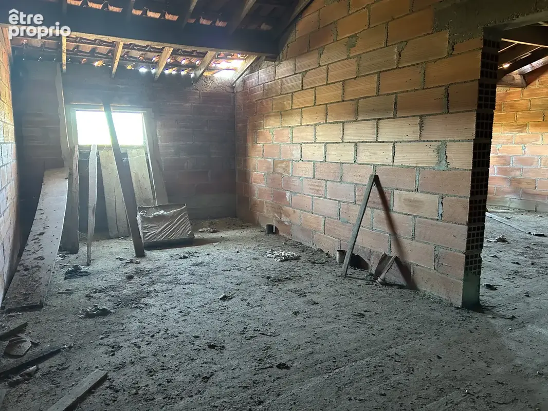 À CHÂTEAUBERNARD, à proximité immédiate d'Auchan   un projet immobilier aux multiples possibilités ! - photo 17