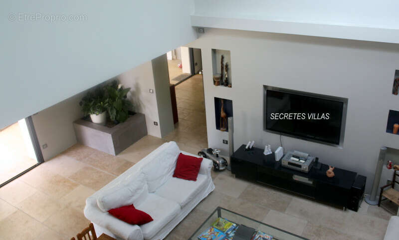 Maison à CAMBLANES-ET-MEYNAC