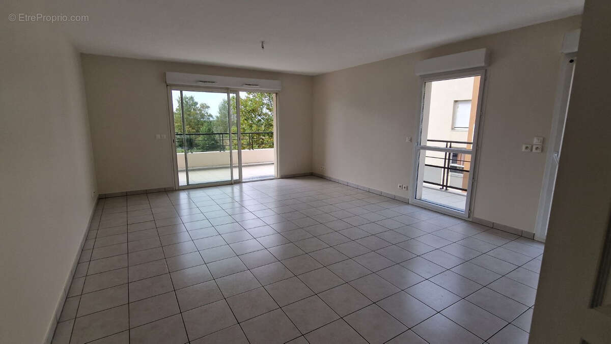 Appartement à PREVESSIN-MOENS