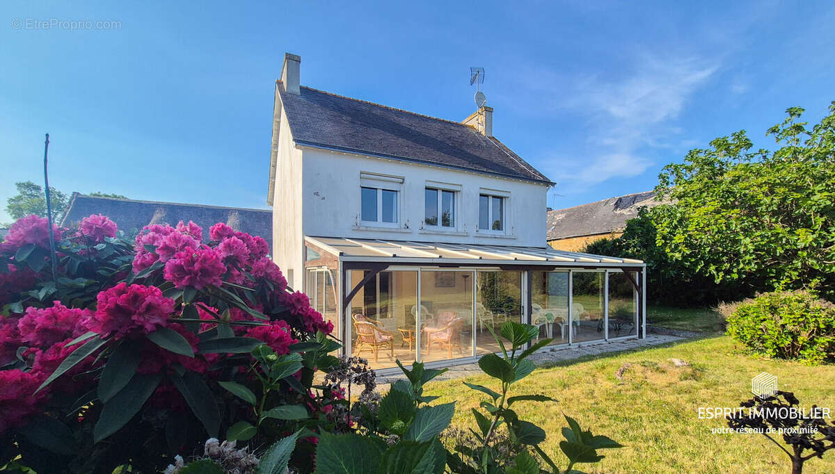 Maison à NEVEZ