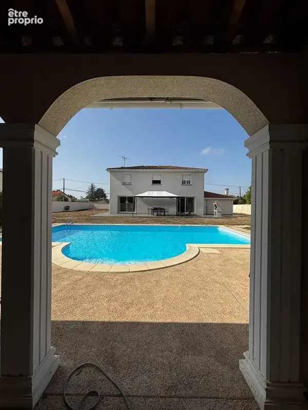 CUGNAUX ? Maison familiale avec piscine sur un terrain de 1 446 m² - photo 12