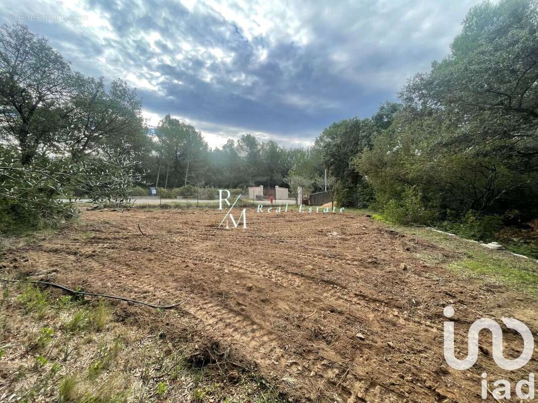 Photo 2 - Terrain à LAMBESC