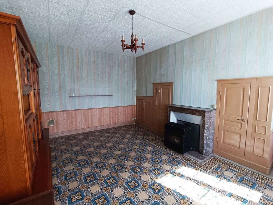 Maison à HORNOY-LE-BOURG