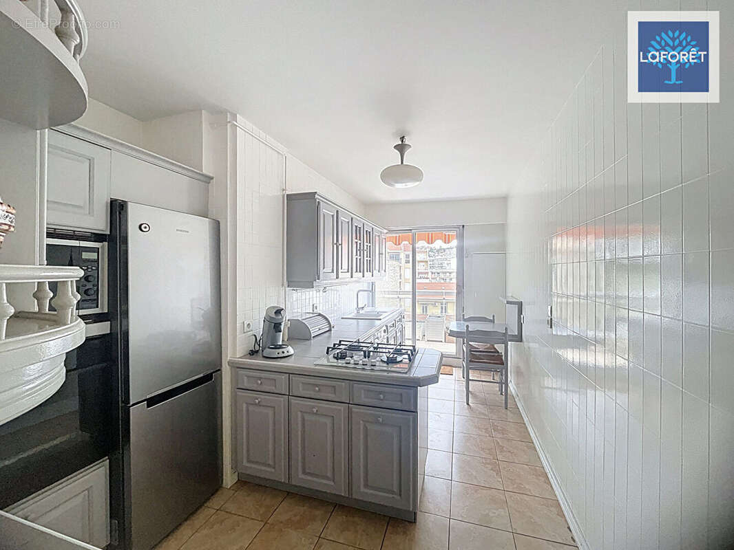 Nice Appartement  Familial 5 pièce(s) 130.40 m2 - photo 7