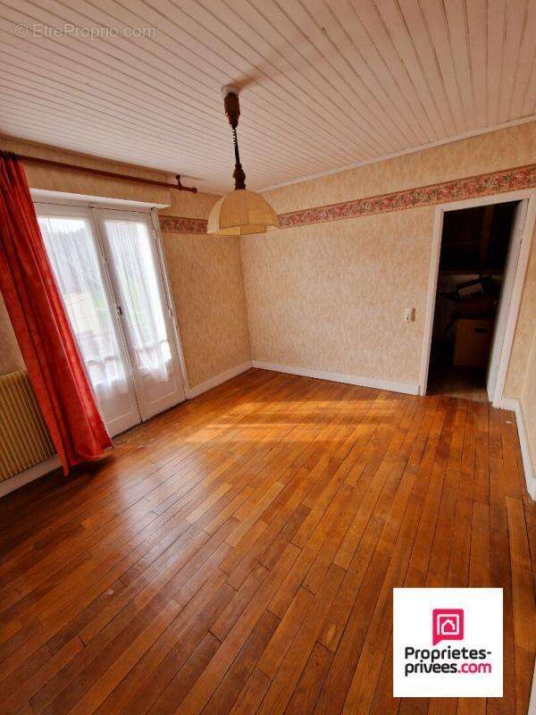 Maison à PONT-DE-ROIDE