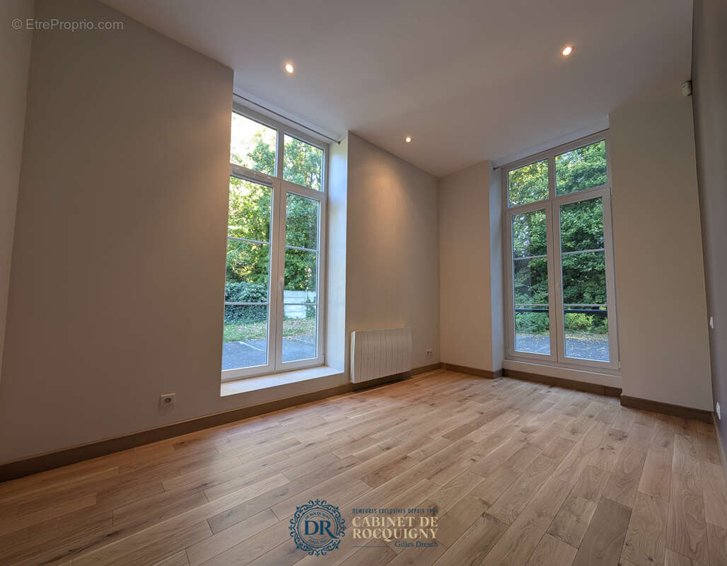 Appartement à SAINT-JEAN-DE-BRAYE