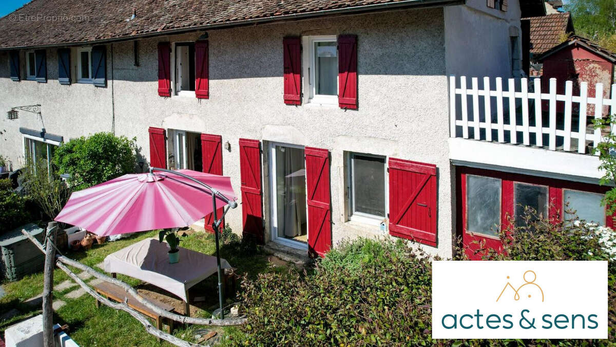 Maison à SAINT-GENIX-SUR-GUIERS