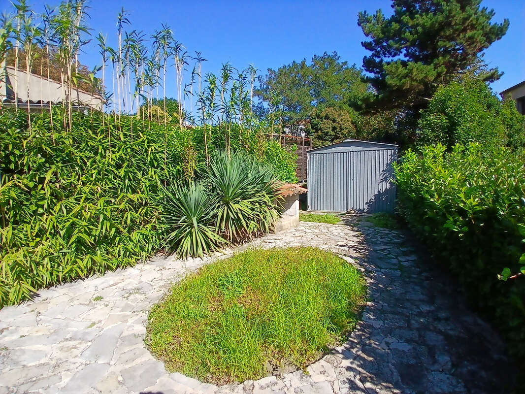 Appartement à SAINT-CHRISTOL-LES-ALES