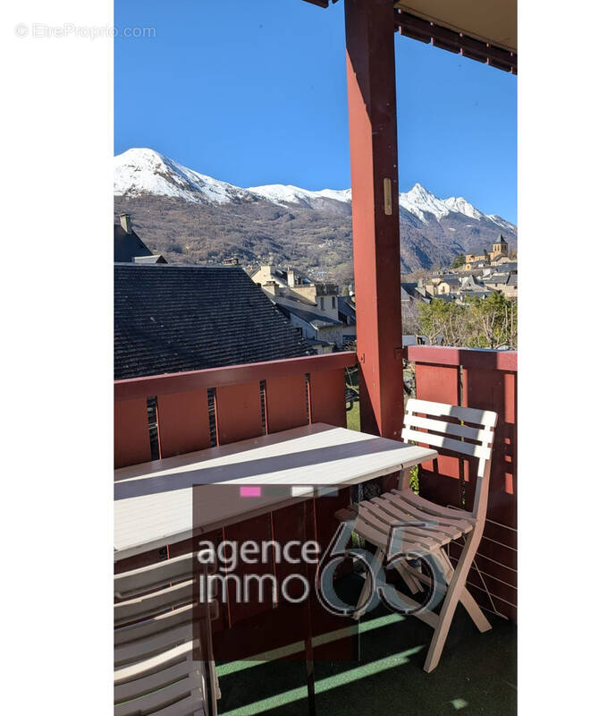 Appartement à ESQUIEZE-SERE