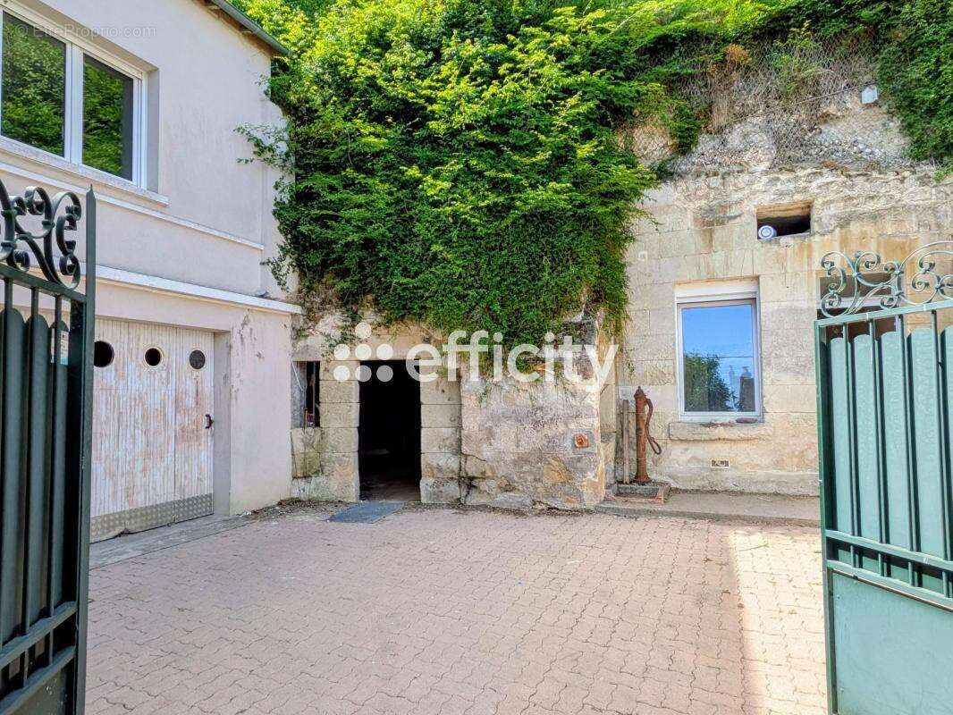 Maison 100 m² à Cinq-Mars-La-Pile  - photo 13