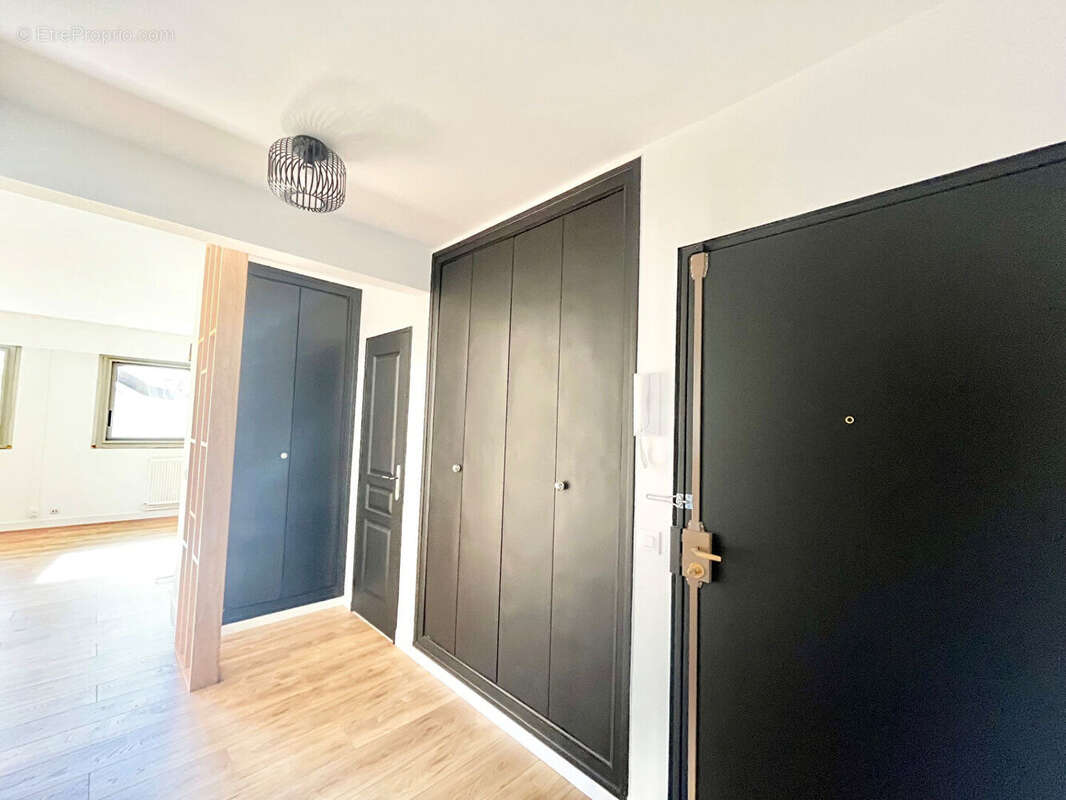 A VENDRE grand appartement Caen 4 pièce(s) 85 m2 - calme - sécurisé - proche centre ville - garage  fermé - cave - photo 6