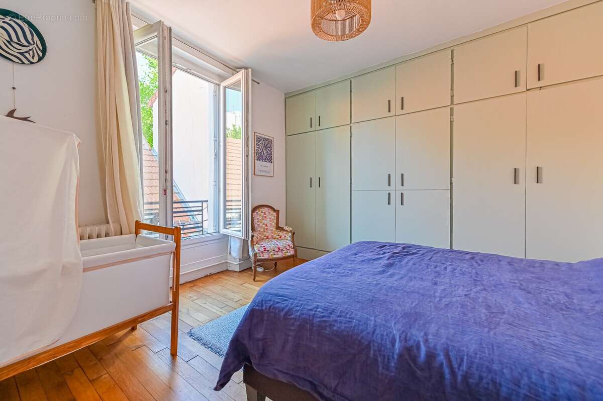 VIS_3032 - Appartement à LES LILAS
