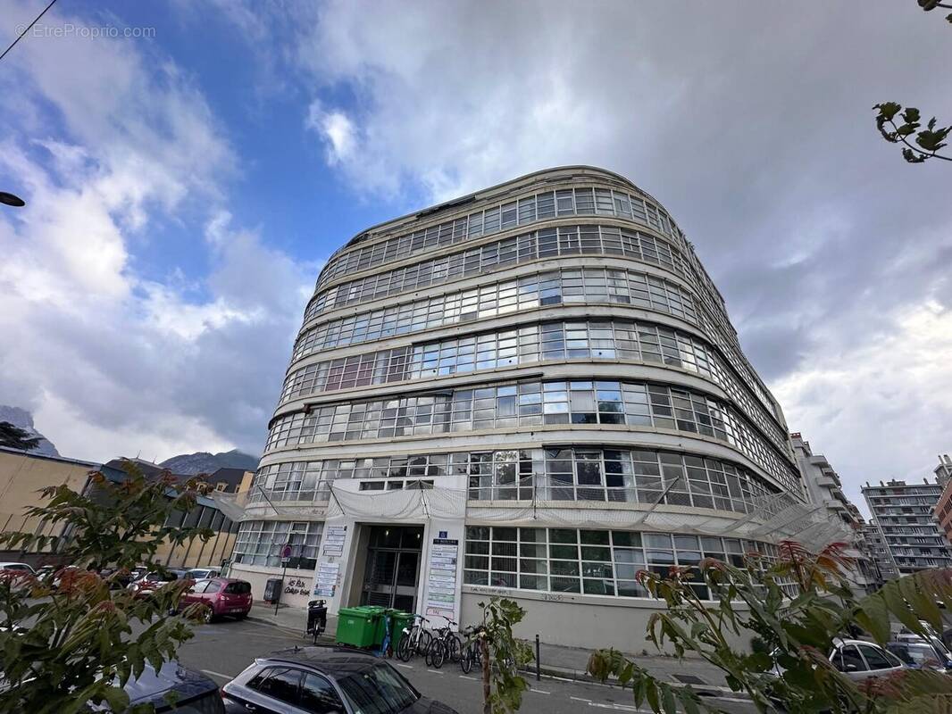 Commerce à GRENOBLE