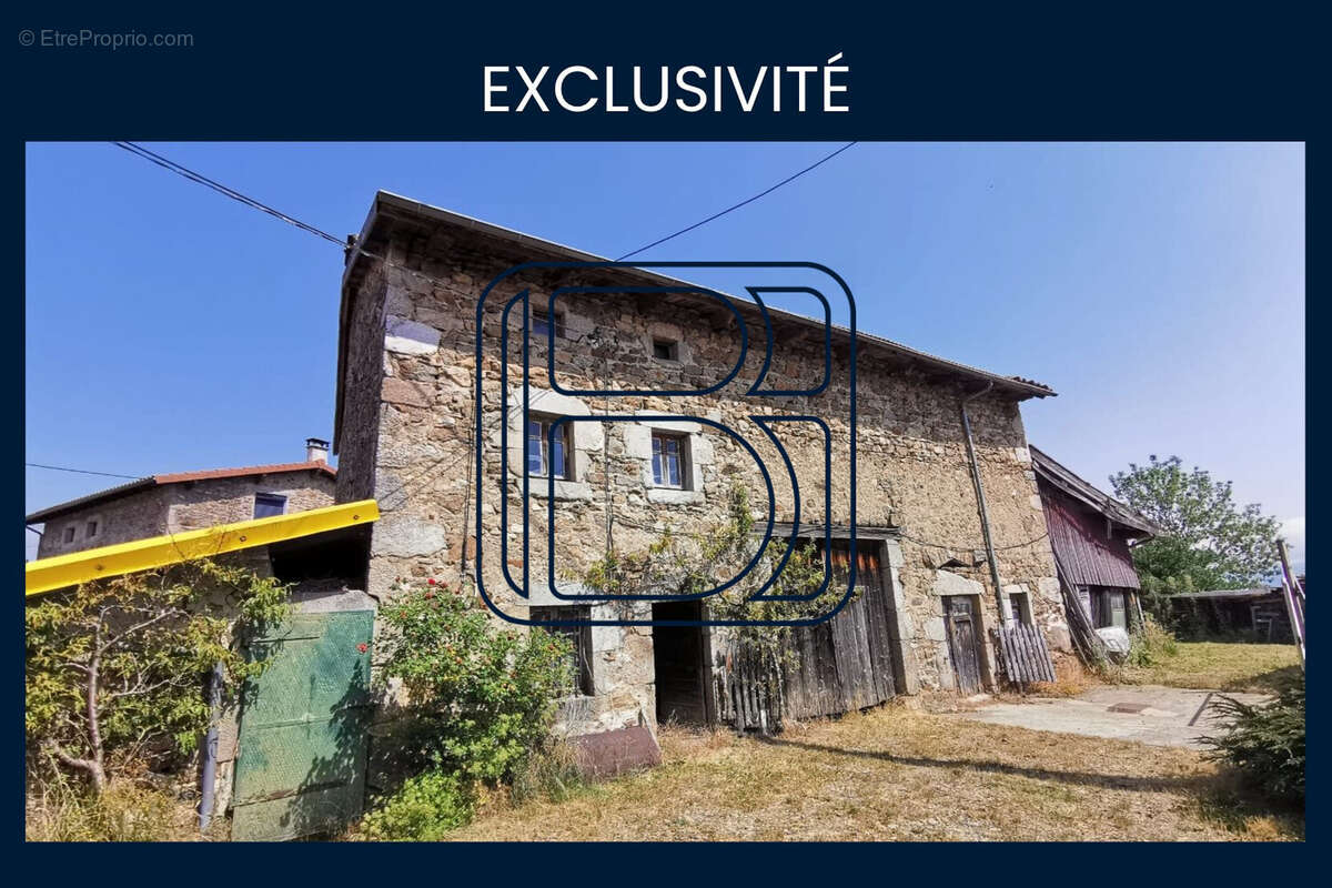 Maison à SAINT-AMANT-ROCHE-SAVINE