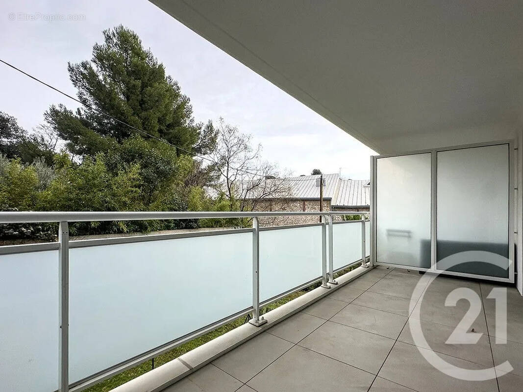 Appartement à MARSEILLE-4E