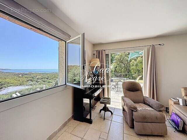 Maison à CAVALAIRE-SUR-MER