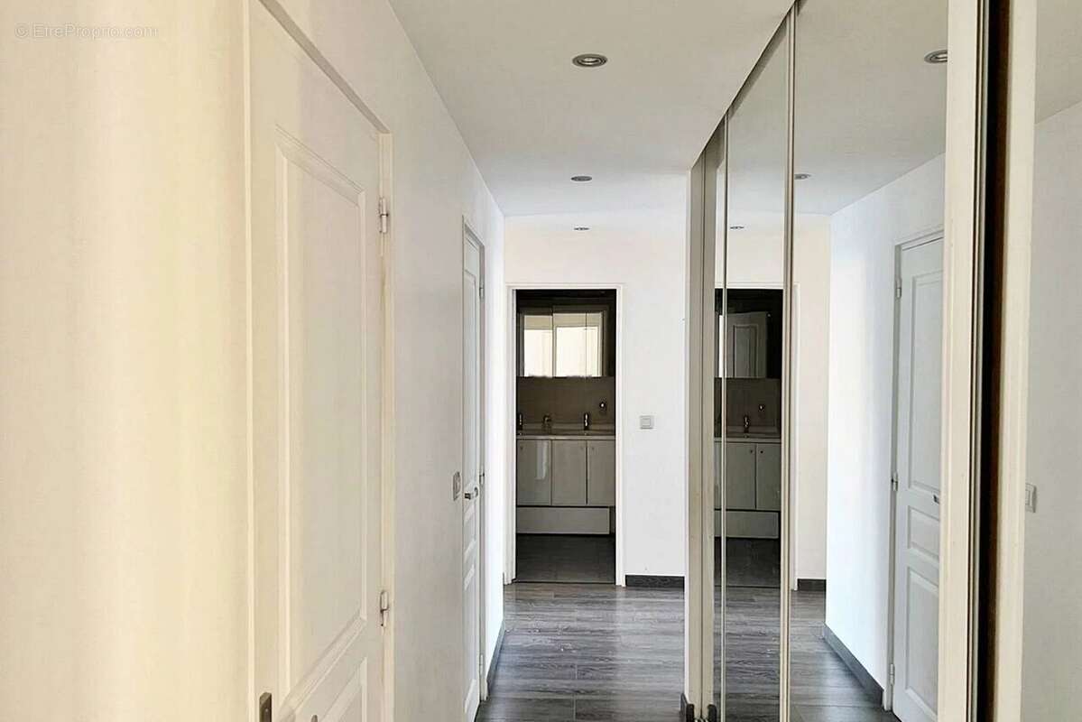 Appartement à SAINT-MAUR-DES-FOSSES