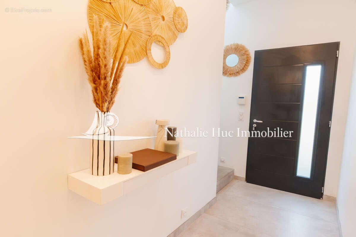 Maison 145 m² à Treilles  - photo 6