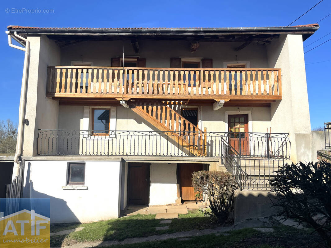 Maison à BUSSY-ALBIEUX