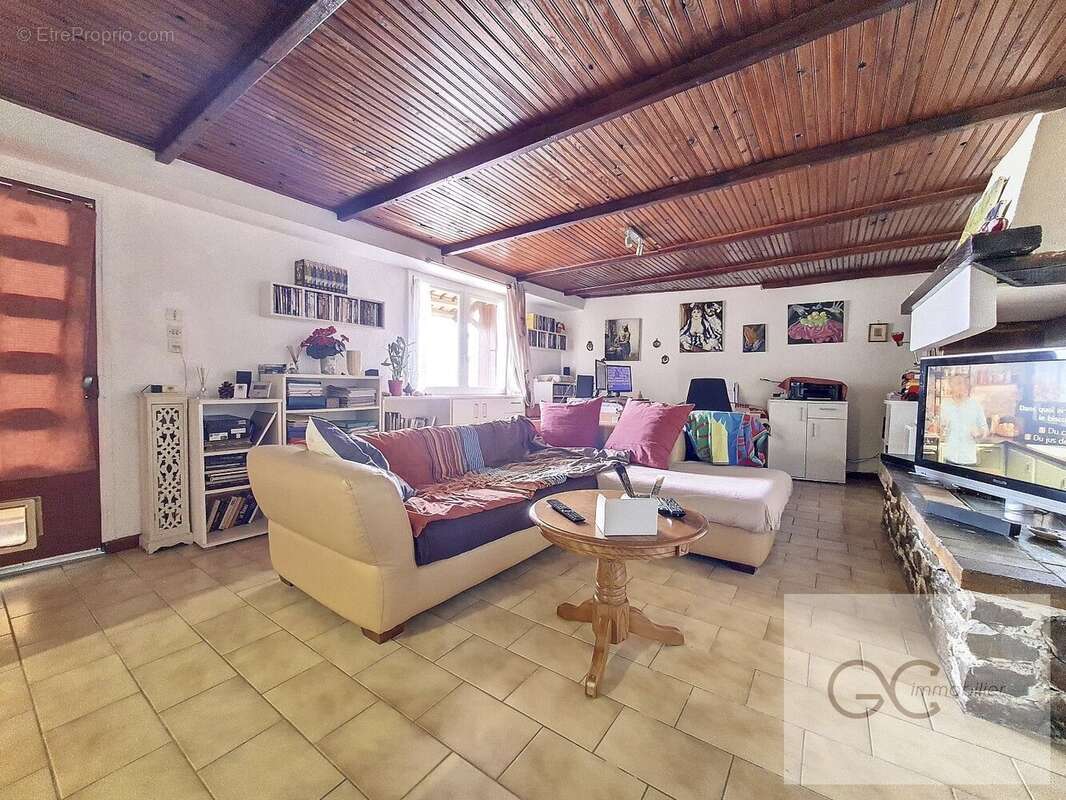 Maison à CORNEILHAN