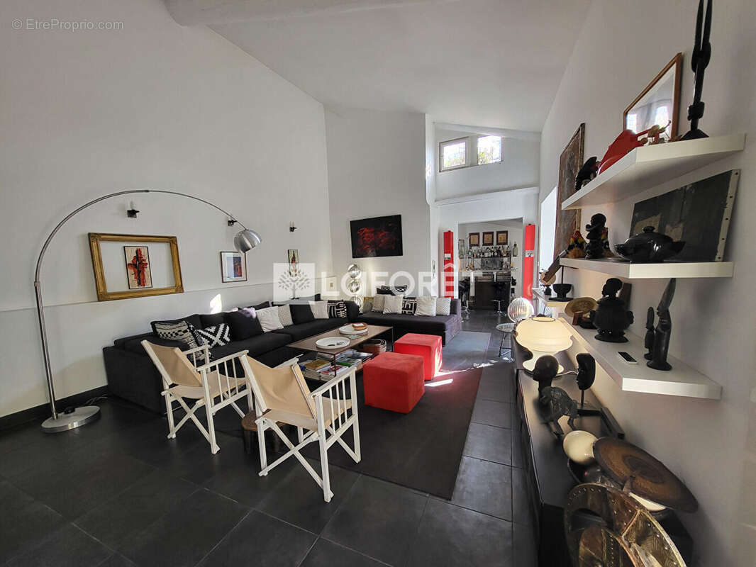 Maison à L'ISLE-SUR-LA-SORGUE