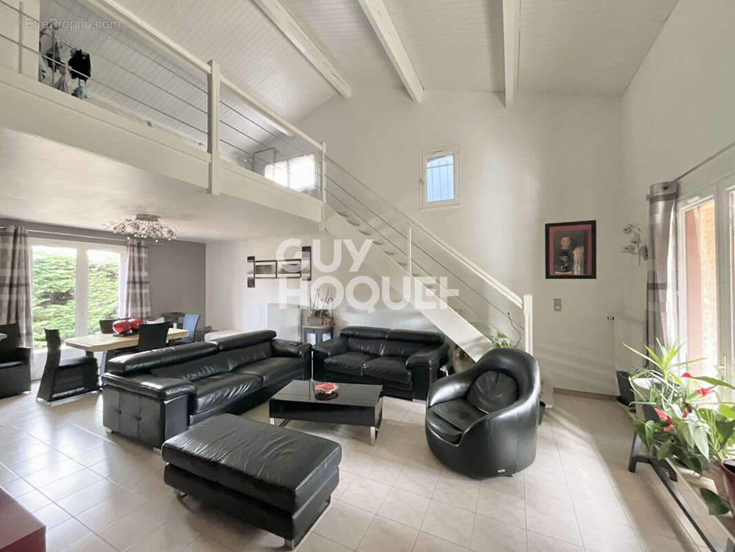 Maison à VILLENEUVE-TOLOSANE