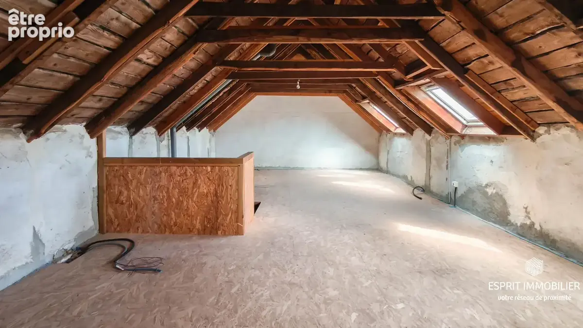 Trégunc - Maison en pierre à rénover avec dépendance - photo 9
