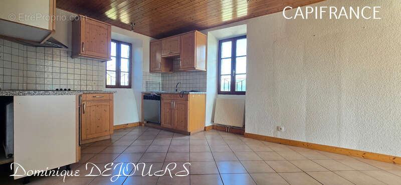 Ardèche, ensemble charmant de 2 maisons en pierres, avec terrasses, caves voutées et terrains attenants - photo 9
