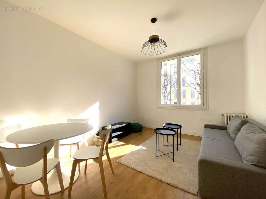 Appartement à MARSEILLE-6E