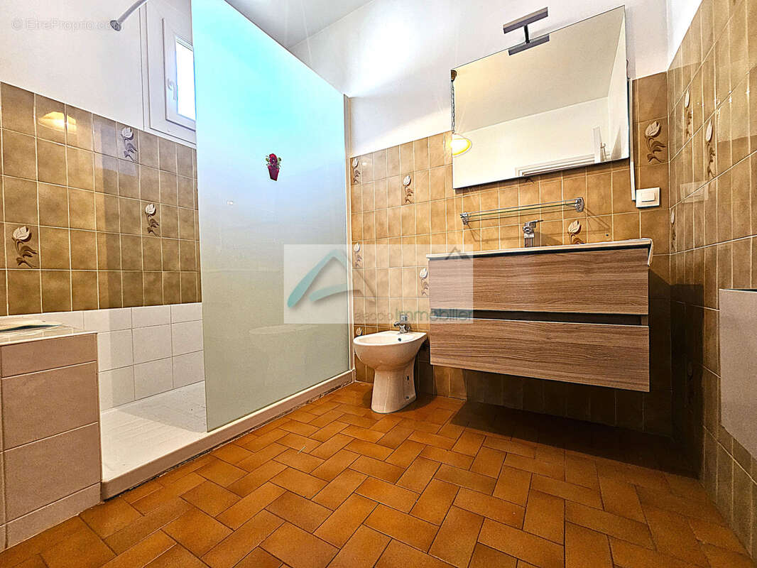 Appartement de type 3 de 79m2 très lumineux - photo 6