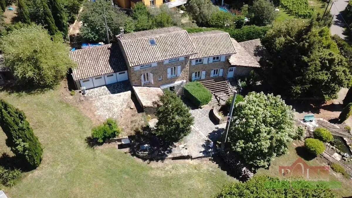 Maison à CHAVANAY