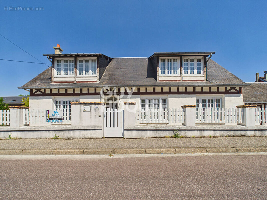 Maison à SAINT-PIERRE-LES-ELBEUF