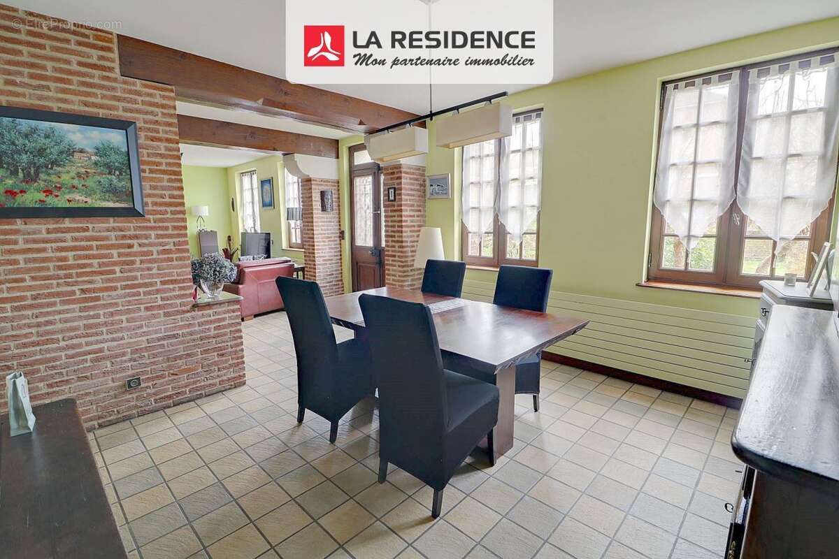 Maison à SAINT-JEAN-DU-CARDONNAY