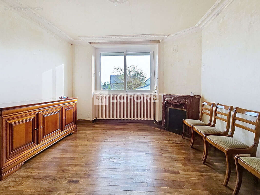 Maison à SAINT-MALO-DES-TROIS-FONTAINES