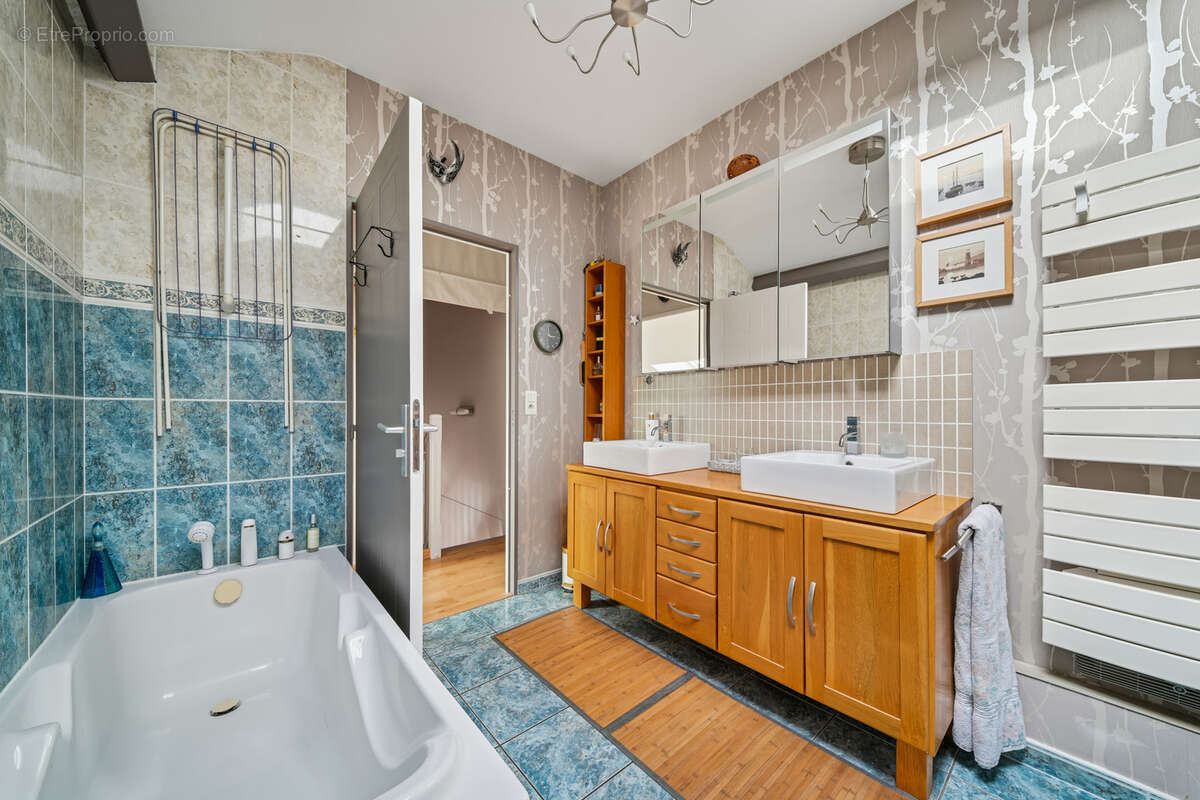 Appartement à SAVIGNY-SUR-ORGE