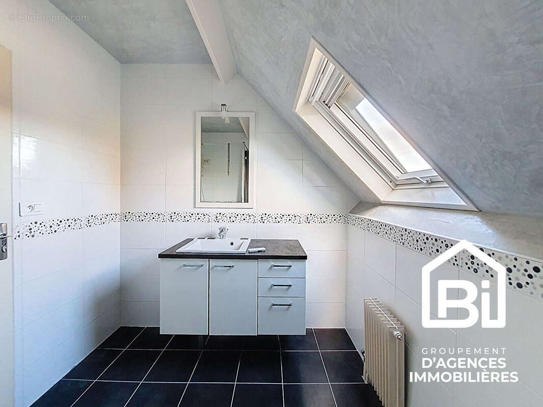 Maison à MONDEVILLE